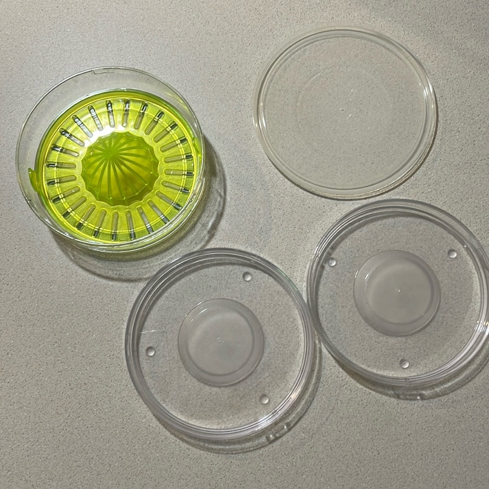 Pampered Chef Drink Rimmer Set #2424 Juicer/Salt Rimmer Retired Margarita